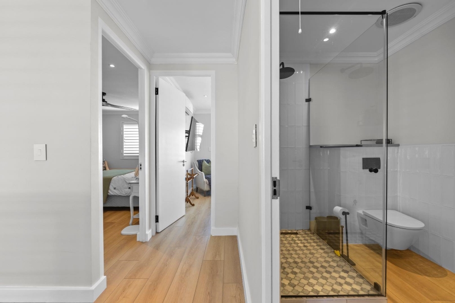 4 Bedroom Property for Sale in Sea Point Western Cape